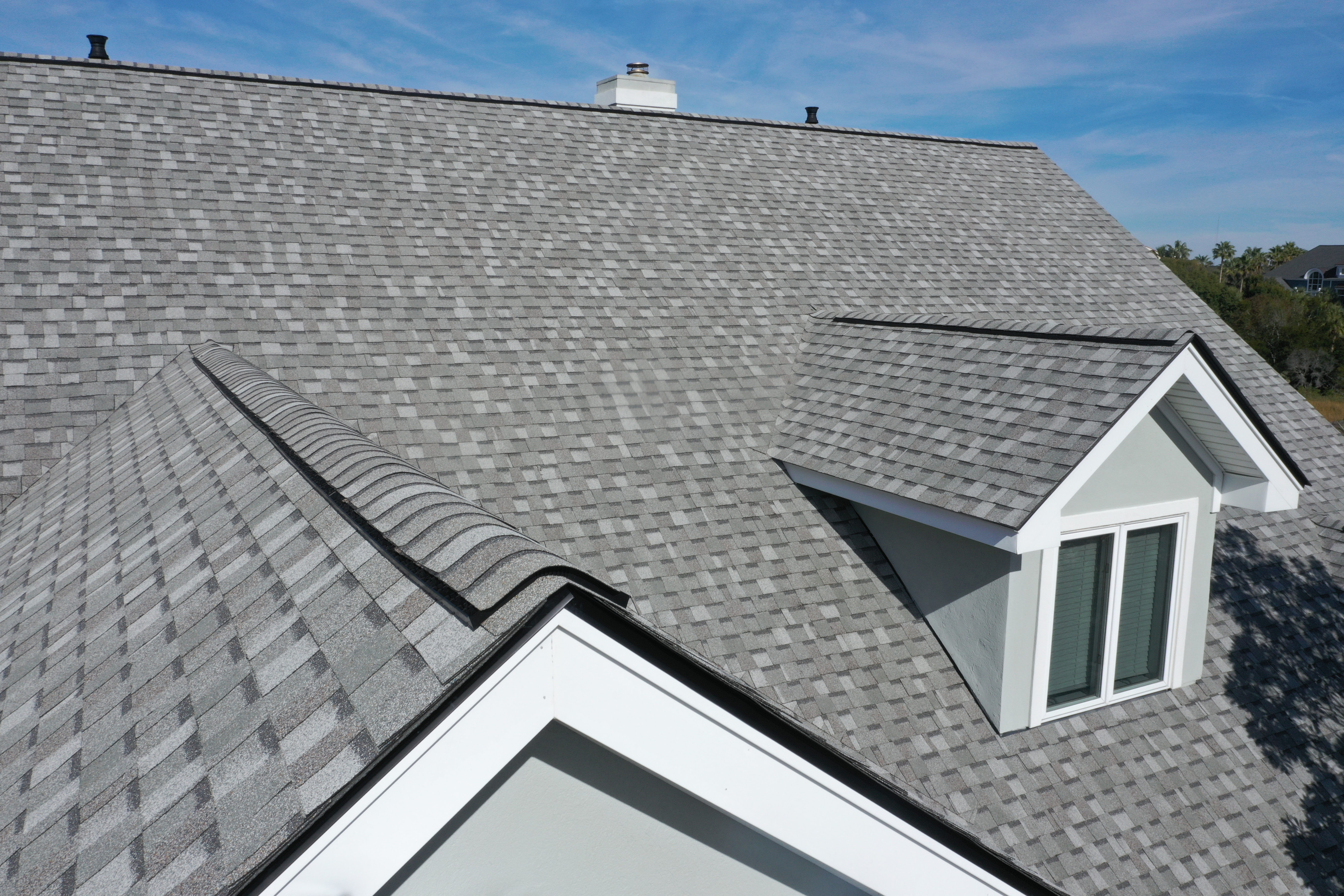 Considering 10 Important Factors For Choosing a Roof System